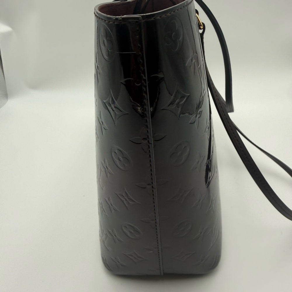 Louis Vuitton Vernis Amarante Patent Leather Tote with Matching Wallet - Picture 5 of 16